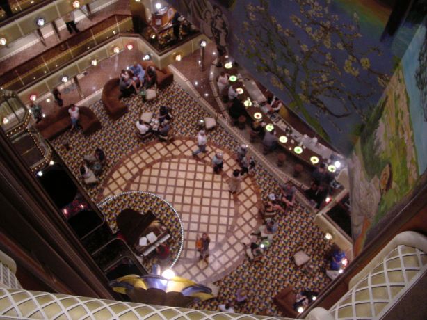 ../Images/The main lobby.jpg